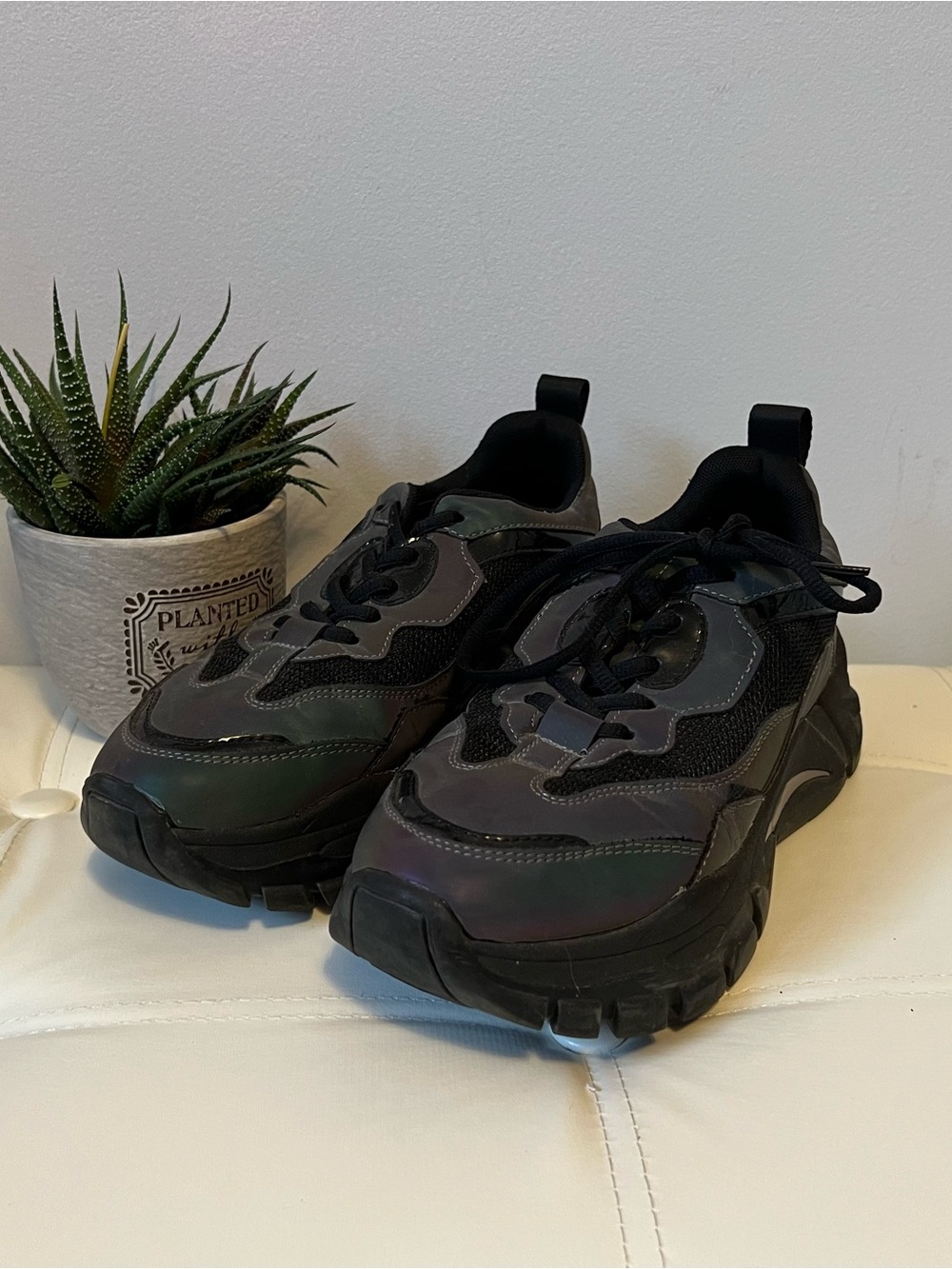 Women's Chunky Athletic Sneakers in Iridescent Black